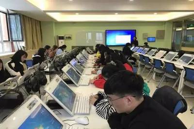 蘭州石化職業(yè)技術(shù)學(xué)院國際教育學(xué)院計(jì)算機(jī)專業(yè) 聚焦技術(shù)開發(fā)，培養(yǎng)國際視野的IT人才